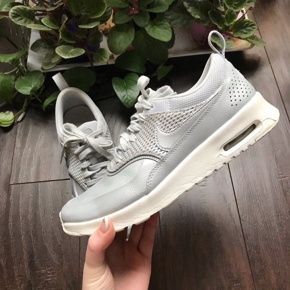 Nike Shoes - Nike Air Max Thea in silver w net detailing size 8